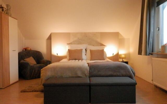 Ravelin Bed & Breakfast
