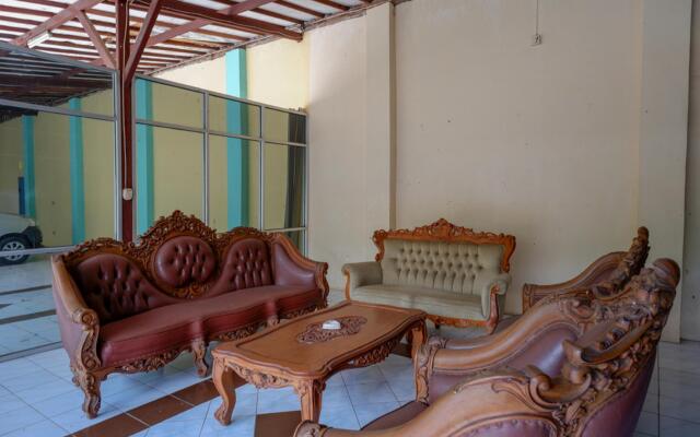 RedDoorz Syariah near Sekuro Beach Jepara