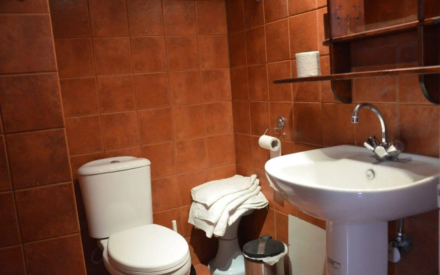 Themis Hotel