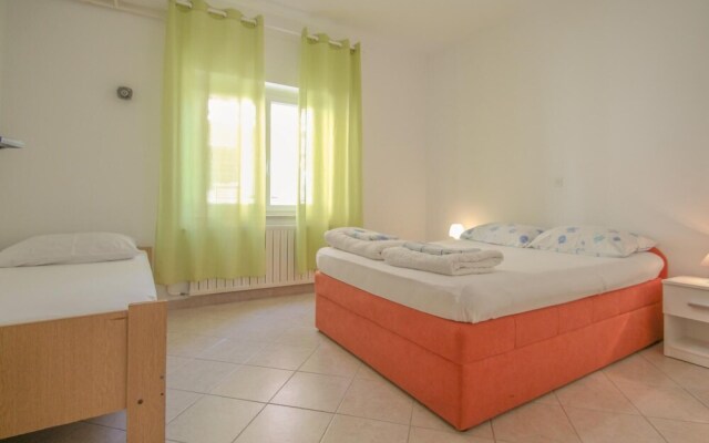 Adila A4 2 in Novigrad