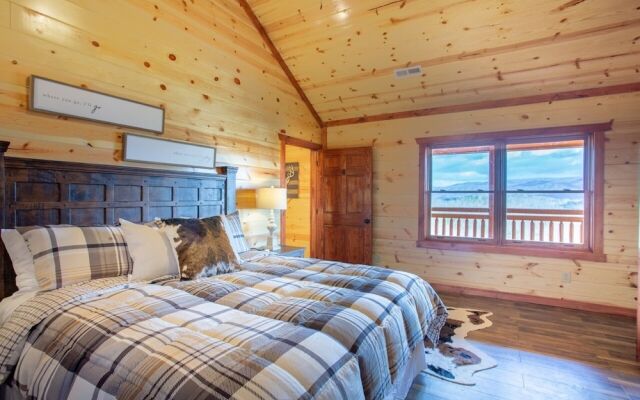 .lookout Lodge 6 Bedroom Cabin