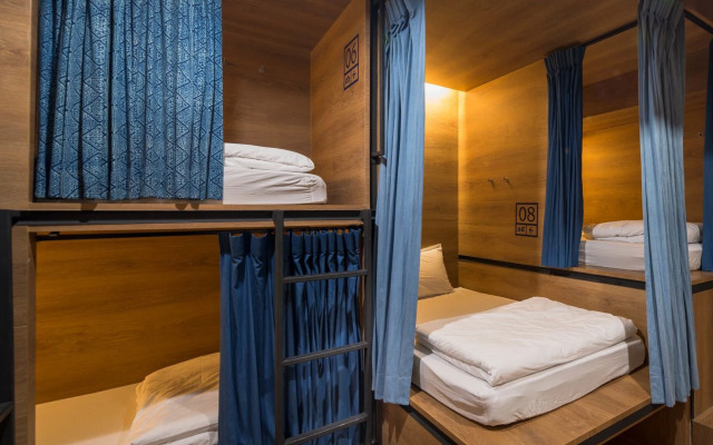 Natee Hostel