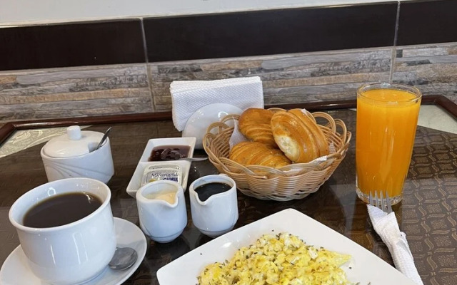 Hotel Jultom Inn & Suite