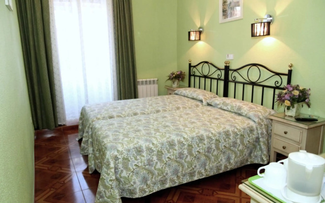 Hostal Los Alpes