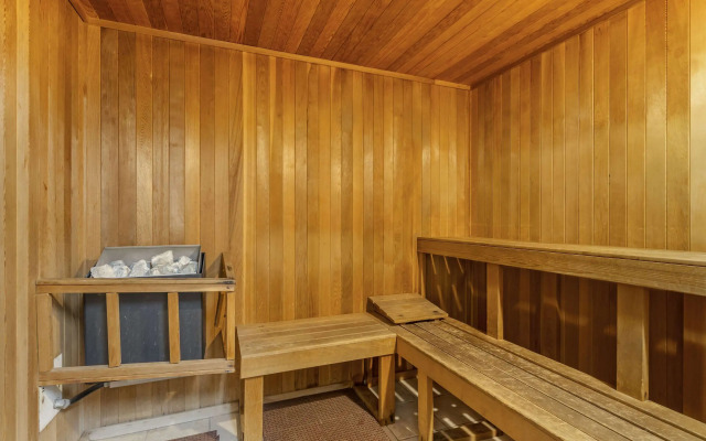 Comfort Inn Marina on the Monterey Bay