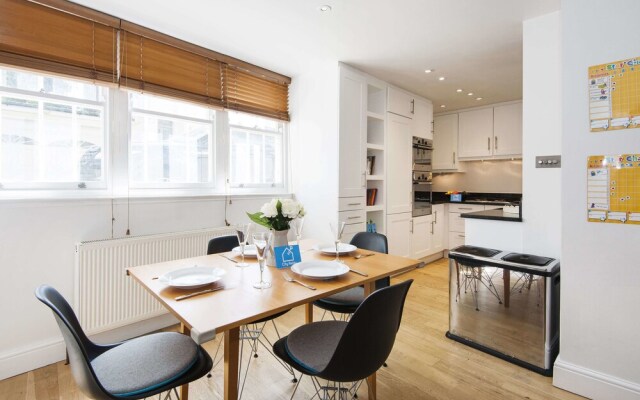 The Spacious Prince of Wales Apartment - CVO
