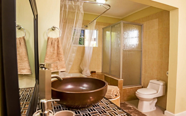 Skyview Manor Guest Apartments