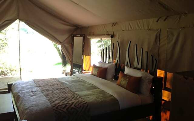 Mara River Camp