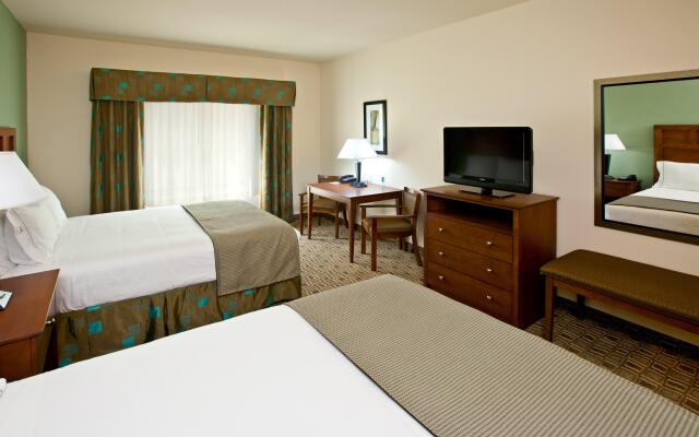 Holiday Inn Express Hotel & Suites RIPLEY by IHG