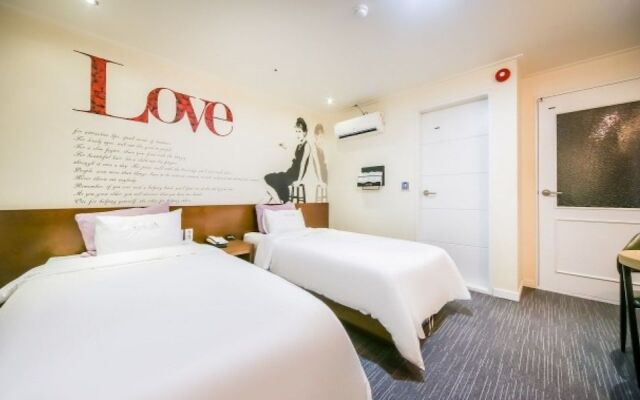 Changwon It'S Hotel