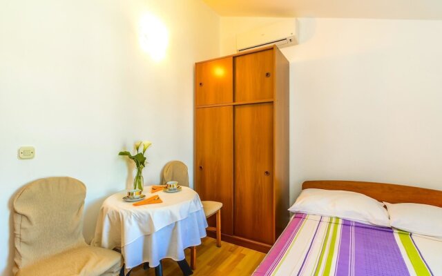 Rooms and Apartments Friganović