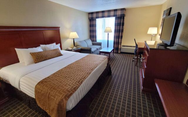 Best Western Plus Bridgeport Inn