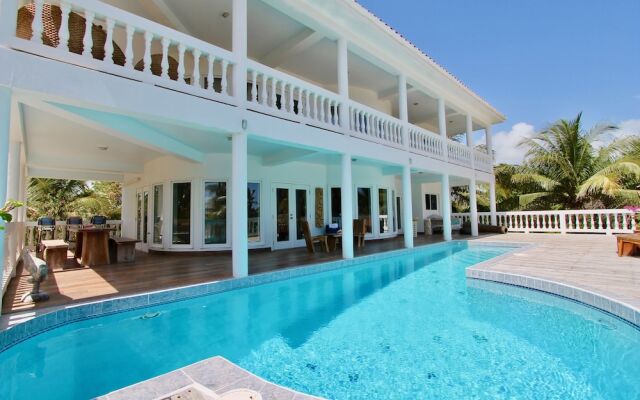 Villa Aurora Estate