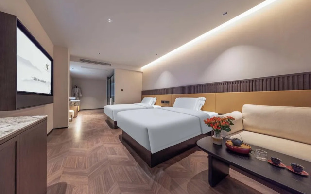 Yi Nian Fangcun Hotel