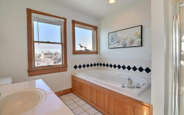 7030 - Explorers Beacon