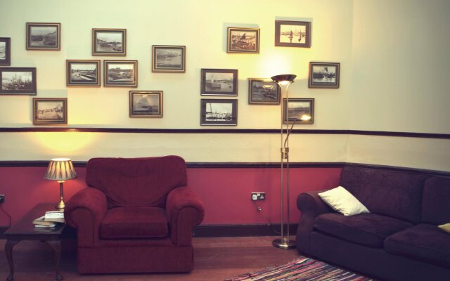 Murray Library Hostel