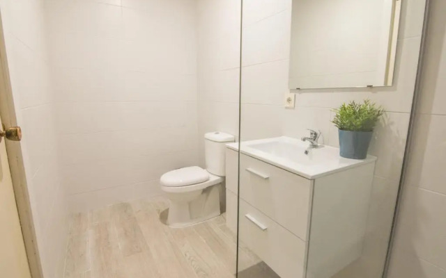 tuGuest Gran Via 42 Apartment