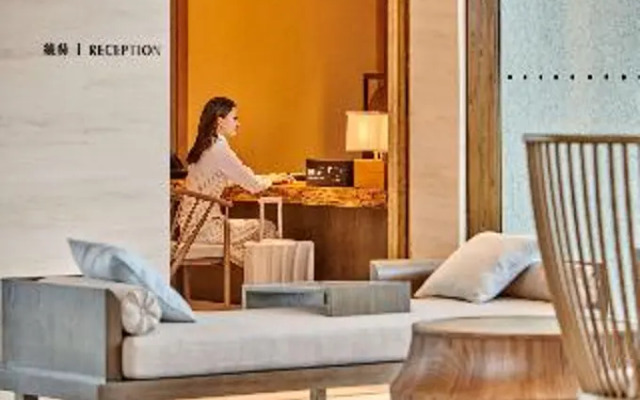 Lushan West Sea Resort, Curio Collection by Hilton