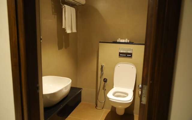 Rajathadri Royal Inn