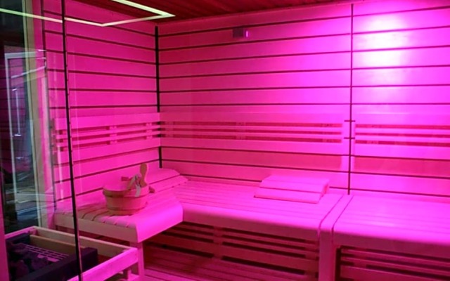 Plaza Madeleine Hotel & Spa