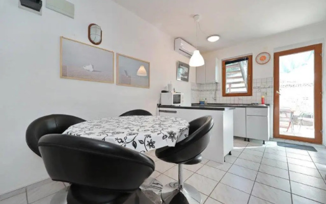 Murter Pod Raduč apartman