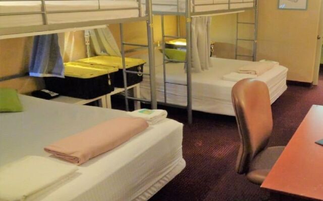 BHostels International Drive North