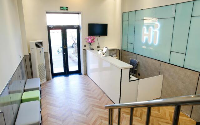 Hi Inn Tianjin North China Group Metro Station