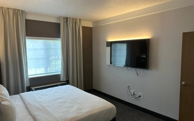Comfort Suites Clackamas