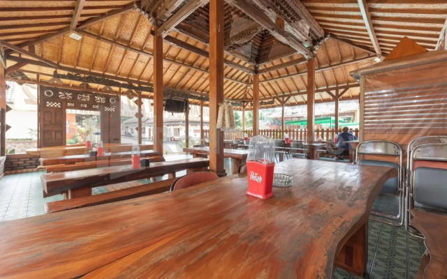 OYO 211 Seruni Residence