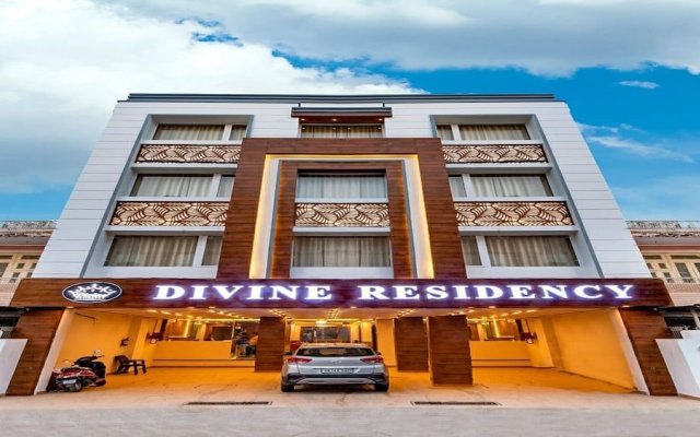 Hotel Divine Residency