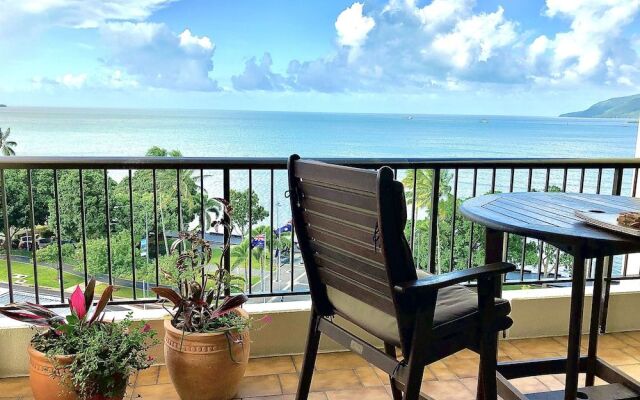 Cairns Apartment Esplanade Ocean Views
