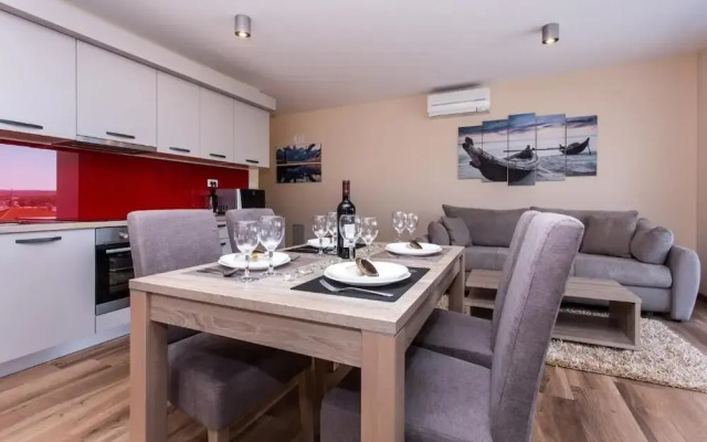Marina - 60 Meters to the Beach - A2