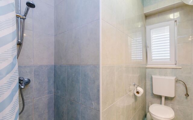 Stunning Home in Dubravka With Wifi and 3 Bedrooms