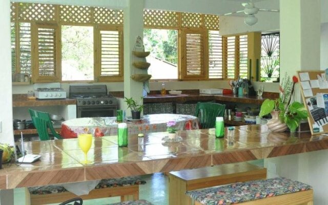 Dan and Manty's Guesthouse