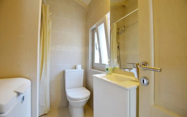 Grisia Attick in Rovinj