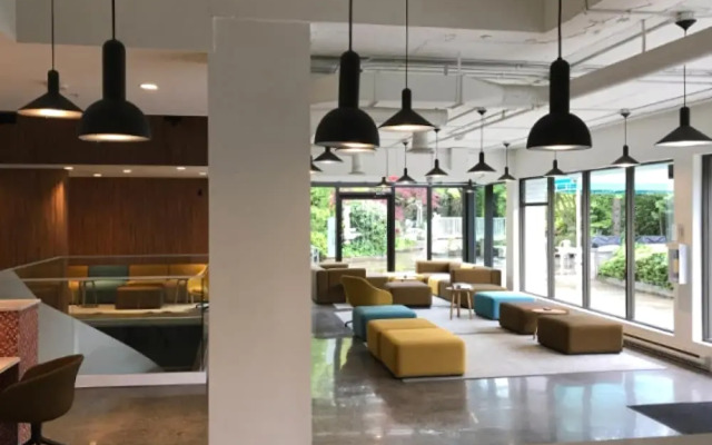 Backpacker College at EC Vancouver: APT Living