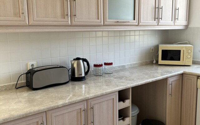 Stunning Spacious Poolside 2-bed Apt in Ovaçik