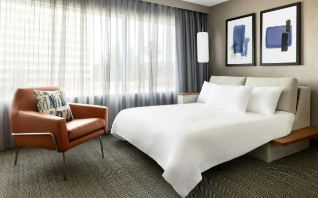 Courtyard by Marriott Los Angeles Woodland Hills
