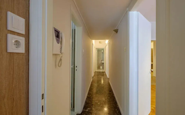 Olala Kolonaki Chic & Spacious 3BR Flat w/ balcony