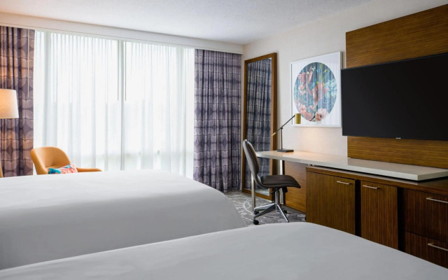 Renaissance Meadowlands Hotel