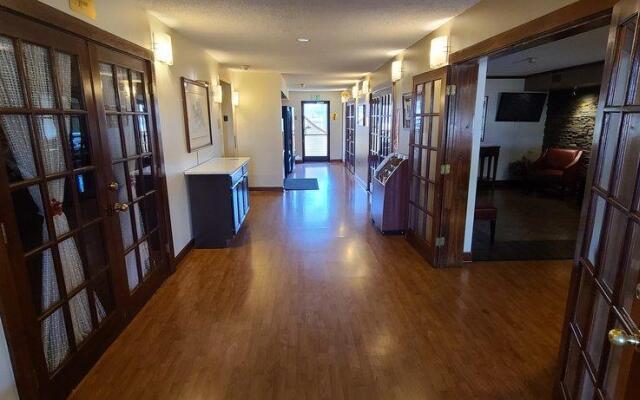 Red Roof Inn & Suites Cornelius – Lake Norman