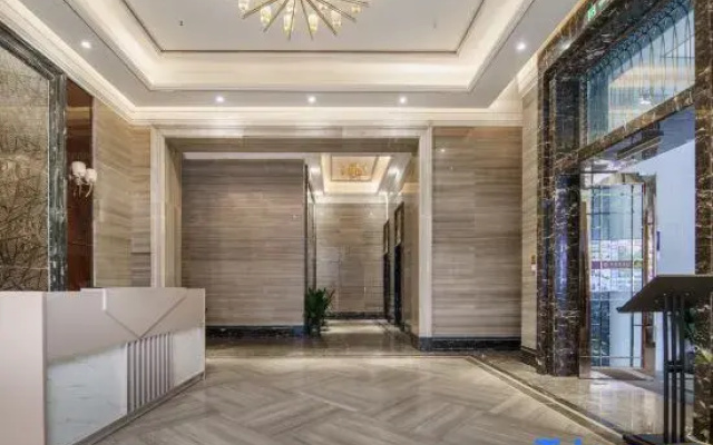 Kongshanxia · NONE Two Room Suite Holiday Homestay（Hongyadong Jiefangbei Pedestrian Street）