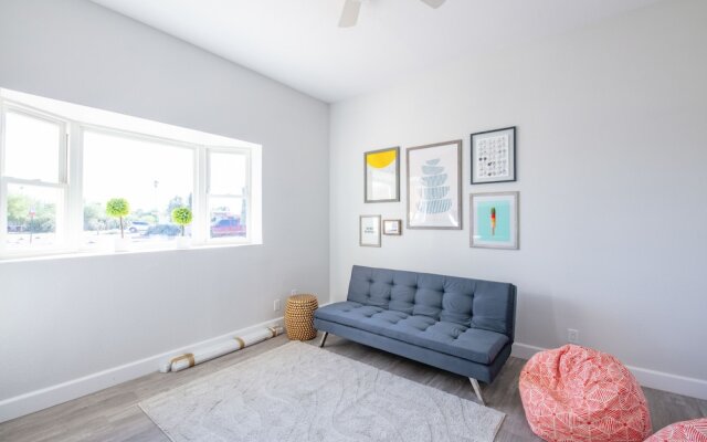 8140 E Pine - 6 Br Home