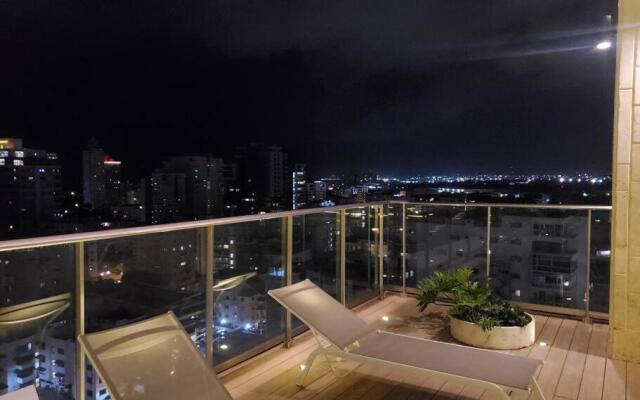 Apartamento Lujo + Piscina infinita + GYM + Sauna