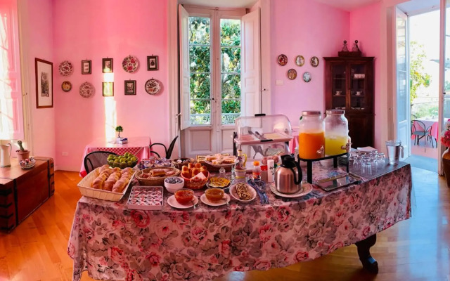 The Secret Garden Relais