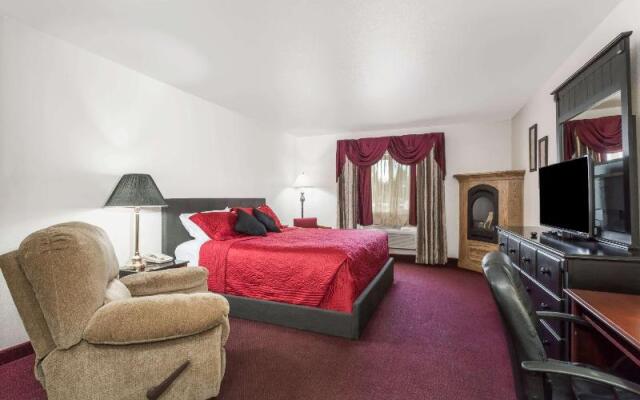 Super 8 by Wyndham Rexburg