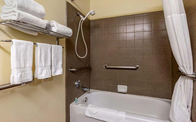 Suburban Studios Albuquerque Midtown - University
