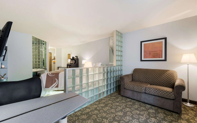 Quality Inn & Suites Red Wing