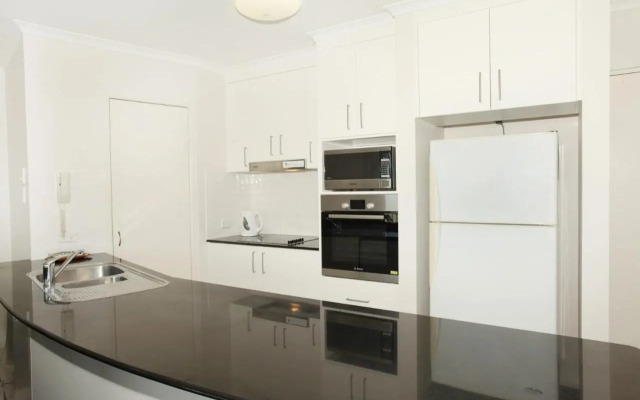 Unit 4 'Beaumont Sur Mer', Coolum Beach