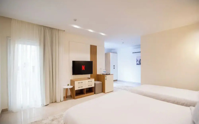 Mazar Pyramids Hotel